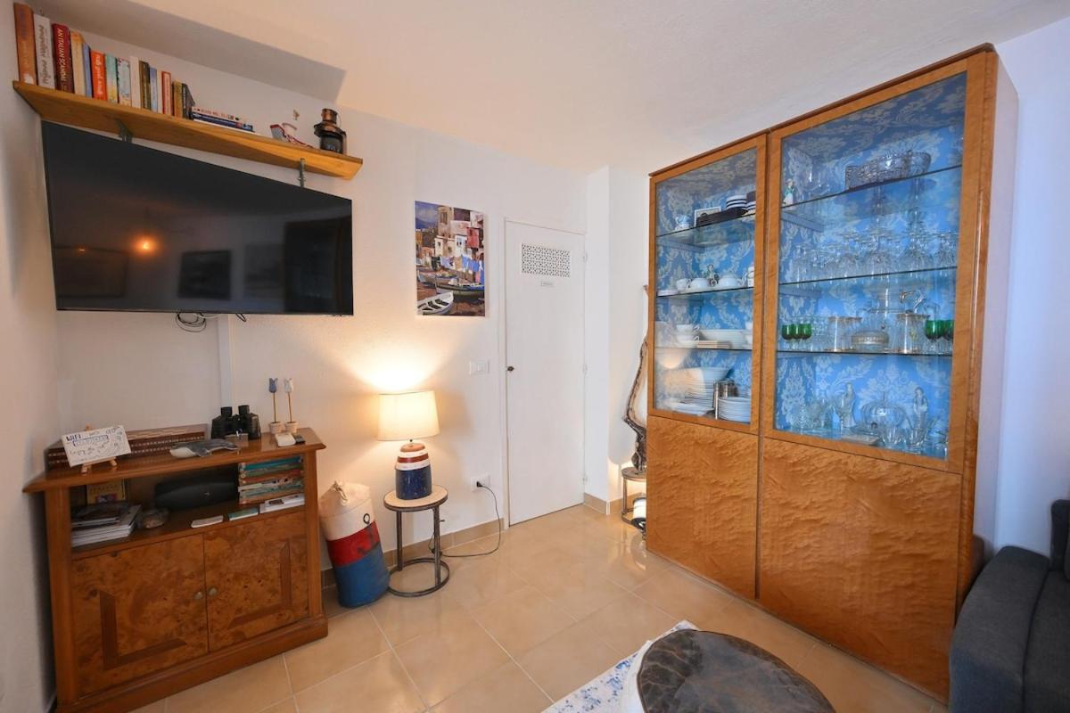 Beach House Isquia Exterior foto